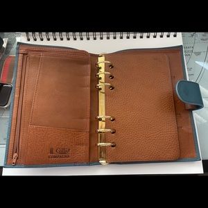 Gillio Compagna in Personal size: Yale Blue and Gold.